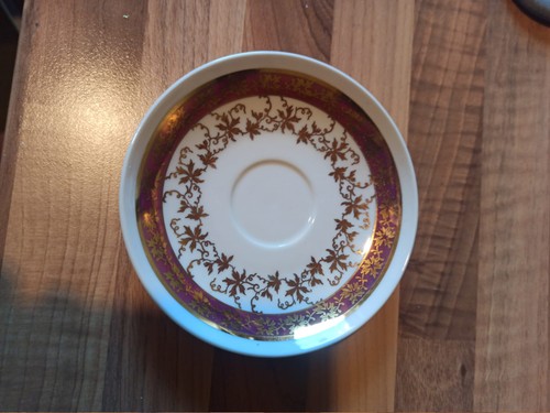 Untertasse mit